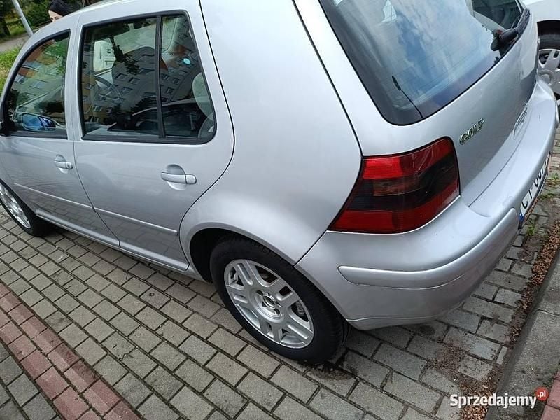 Używany VW Golf IV 2001 Srebrny Hatchback
