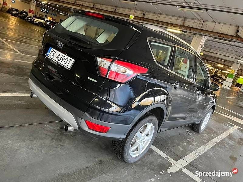 Używany Ford Kuga 2017 Czarny SUV