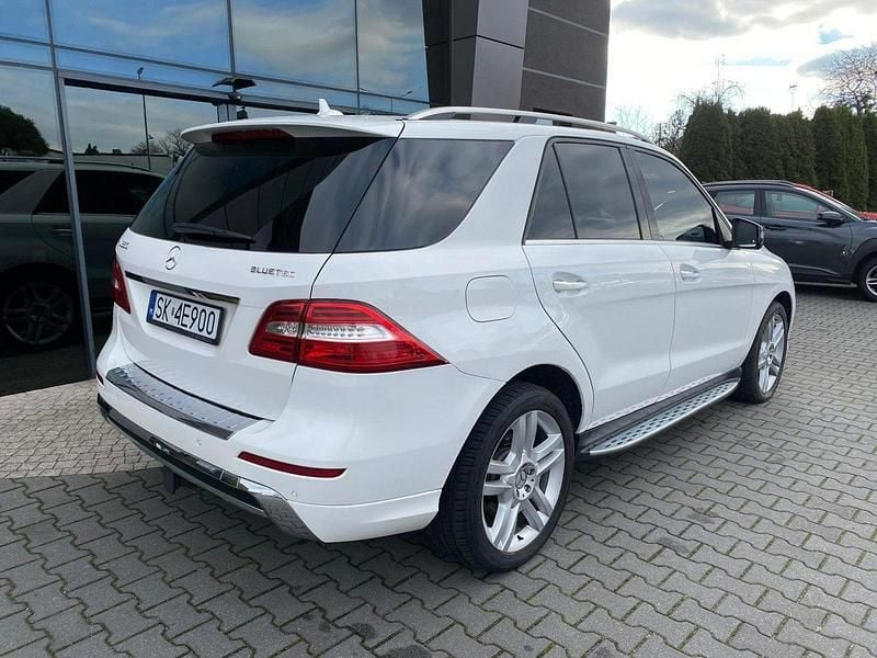 Używany Mercedes ML350 258 KM (189 kW) 2015 Biały SUV