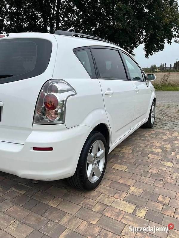 Używany 2007 Toyota Corolla Verso Minivan | 13 500 zł (Uczciwa cena) - Obraz 1/4