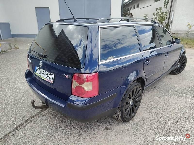 Używany 2001 VW Passat Kombi | 9999 zł - Obraz 1/4