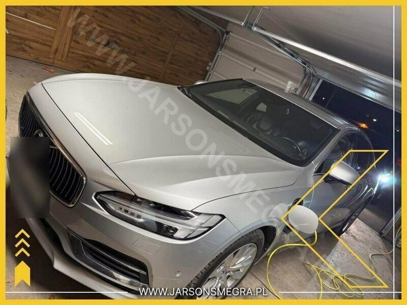 Srebrny Używany 2018 Volvo S90 Sedan/Limuzyna | 122 020 zł - Obraz 1/4