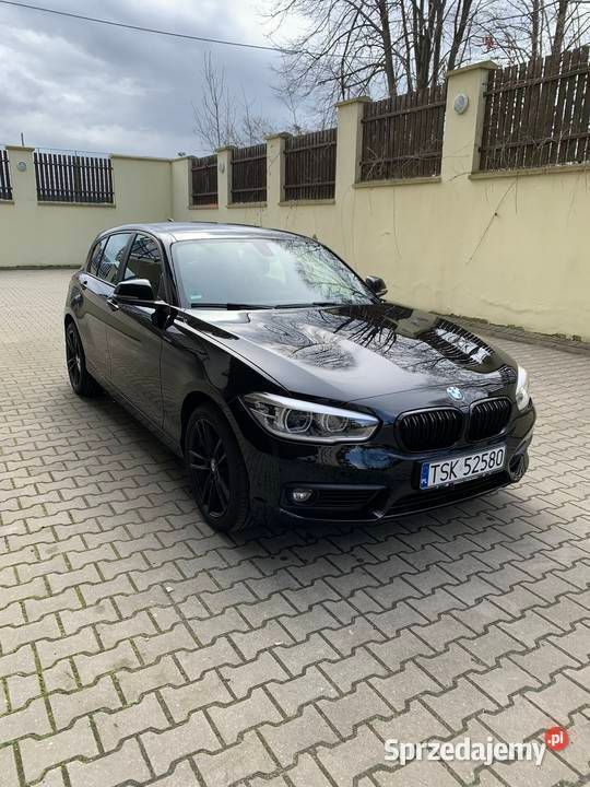 Używany BMW 118 Sport Line 150 KM (110 kW) 2016 Czarny Hatchback