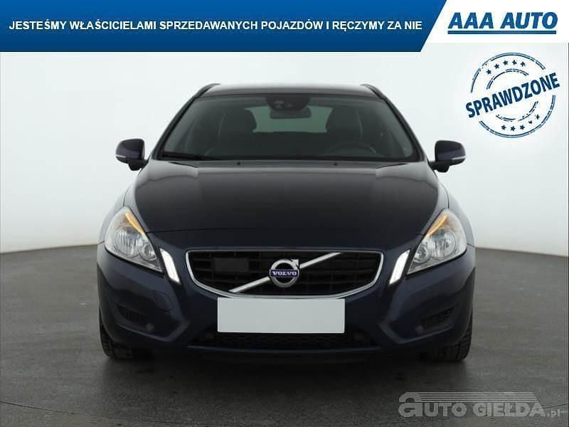 Używany Volvo V60 2013 Błękitny Kombi