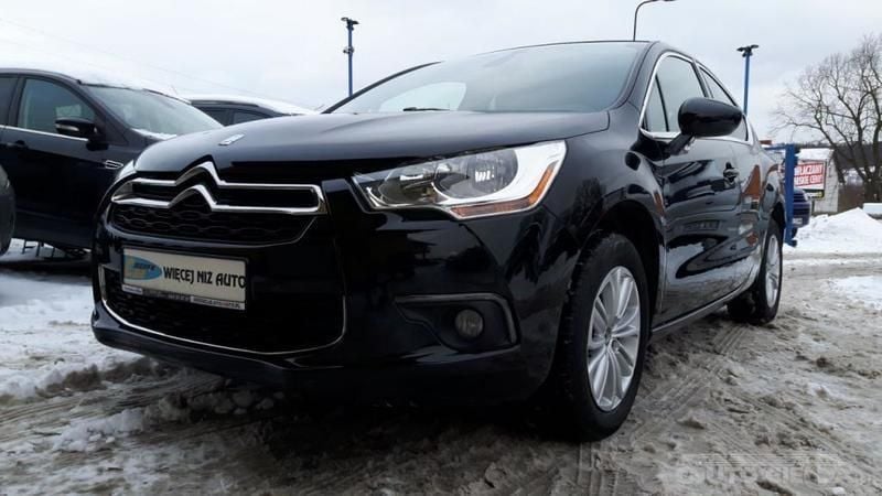 Używany Citroën DS4 112 KM (82 kW) 2012 Czarny metalik Hatchback