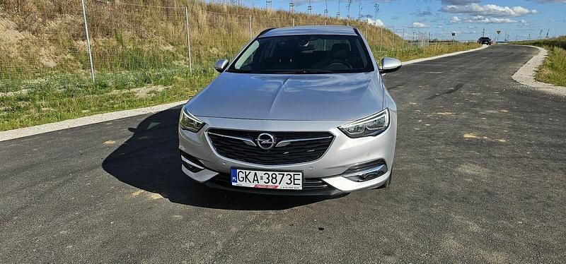 Używany Opel Insignia 2018 Srebrny Kombi