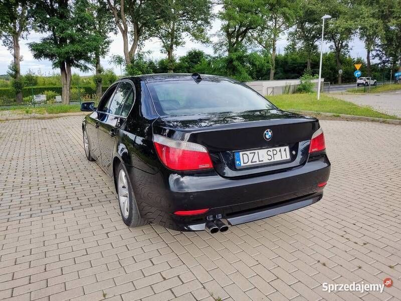 Używany BMW 520 2003 Czarny Sedan/Limuzyna