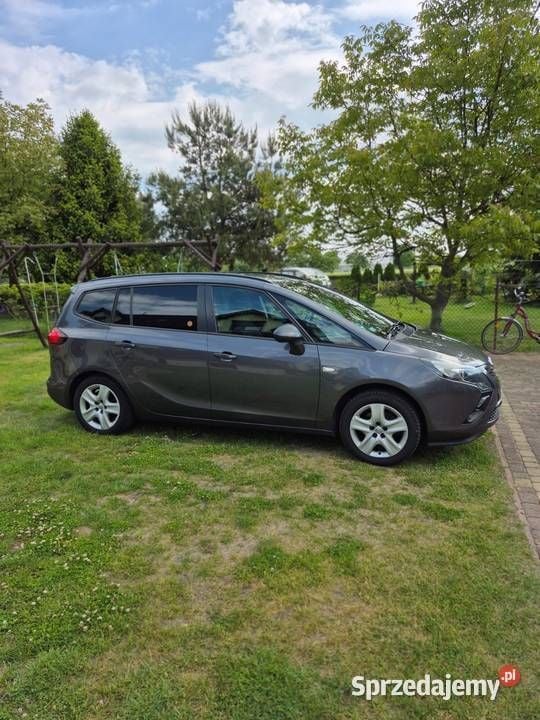 Używany Opel Zafira 2012 Granatowy Minivan