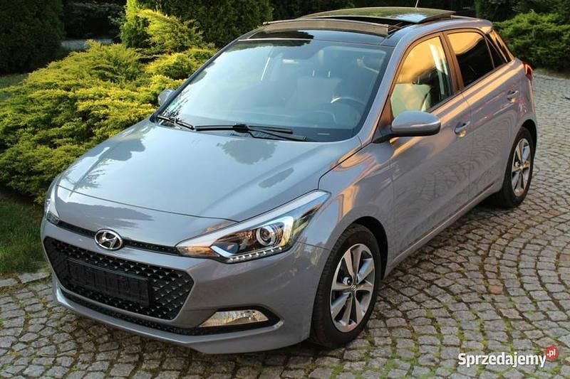 Szary Używany 2015 Hyundai i20 Hatchback | 33 900 zł (Dość drogi) - Obraz 1/4