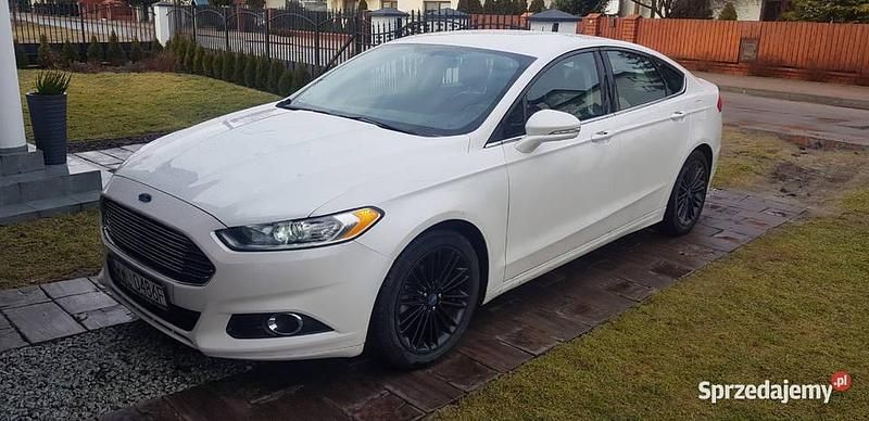 Używany Ford Mondeo 160 KM (117 kW) 2014 Biały Sedan/Limuzyna