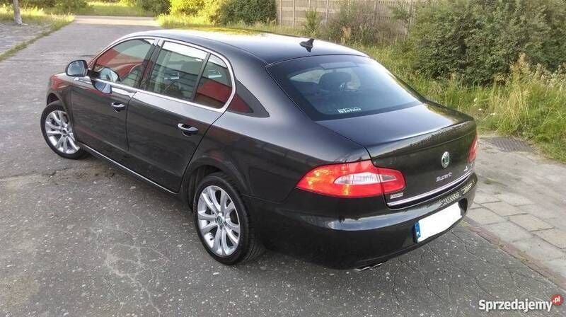 Używany Skoda Superb 2011 Czarny Hatchback