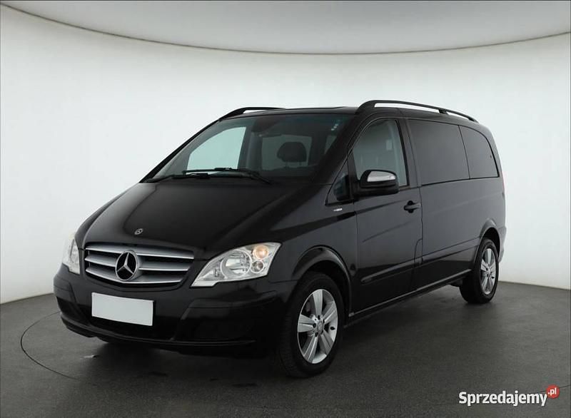 Używany Mercedes Viano 2011 Czarny Minivan