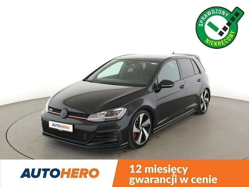 Czarny Używany 2018 VW Golf VII Hatchback | 73 900 zł - Obraz 1/3