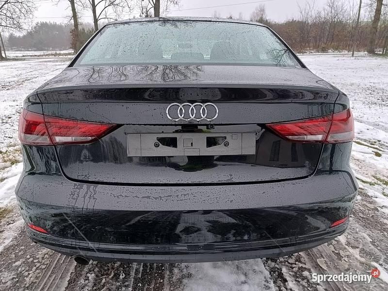 Używany Audi A3 2014 Czarny Sedan/Limuzyna