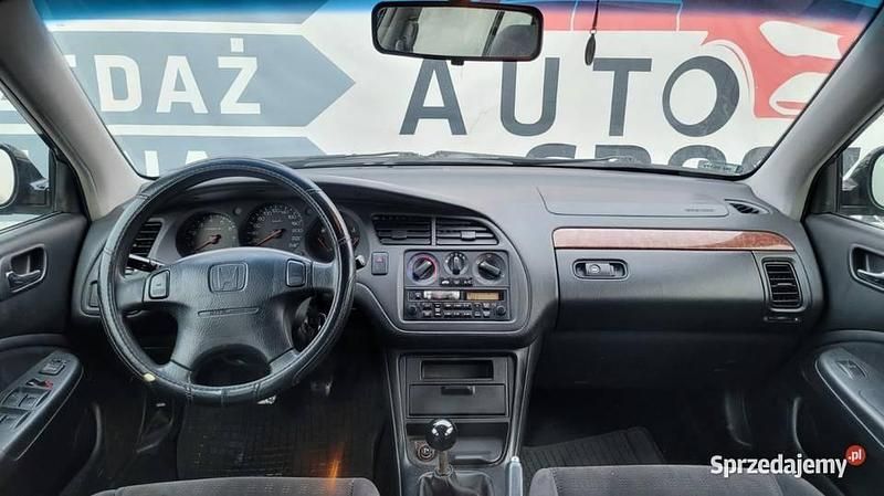 Używany Honda Accord 2005