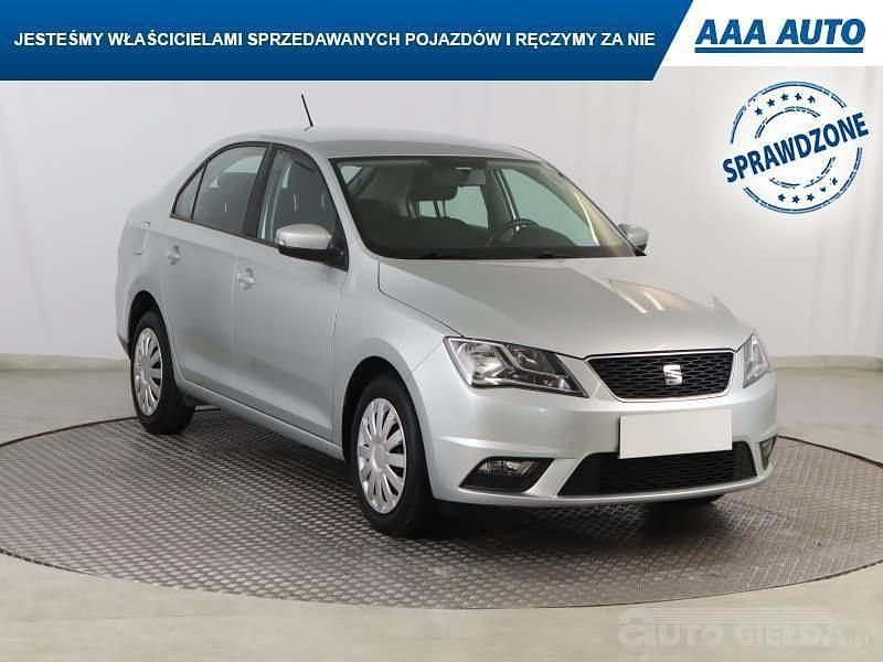 Używany Seat Toledo 95 KM (69 kW) 2018 Srebrny Hatchback
