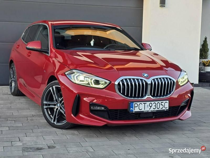 Czerwony Używany 2020 BMW 118 M Sport Hatchback | 87 000 zł (Uczciwa cena) - Obraz 1/4