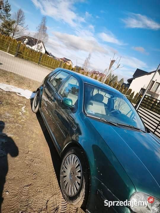 Używany VW Golf IV 2001 Zielony Hatchback