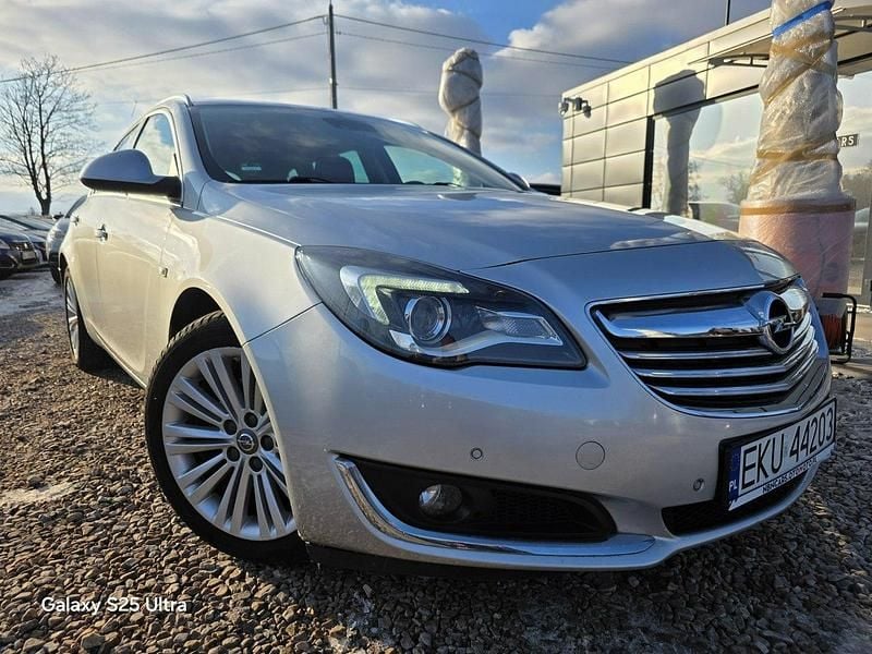 Używany Opel Insignia 140 KM (102 kW) 2014 Srebrny Kombi