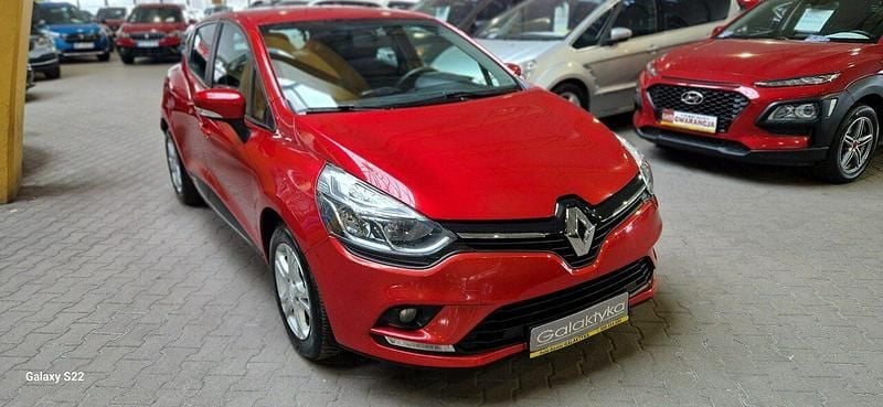Używany Renault Clio IV 90 KM (66 kW) 2017 Czerwony Hatchback