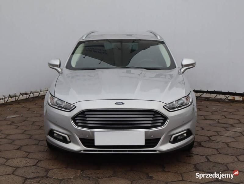 Używany Ford Mondeo 120 KM (88 kW) 2016 Srebrny Kombi