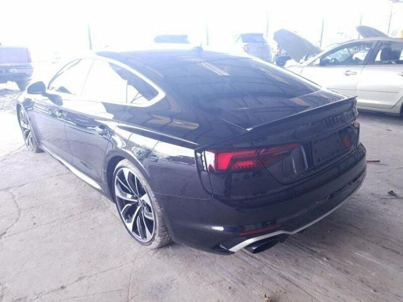 Używany Audi RS5 444 KM (326 kW) 2019 Czarny Sedan/Limuzyna