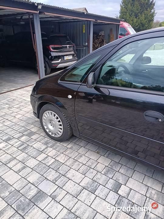 Czarny Używany 2006 Opel Meriva Minivan | 12 900 zł (Drogi) - Obraz 1/4