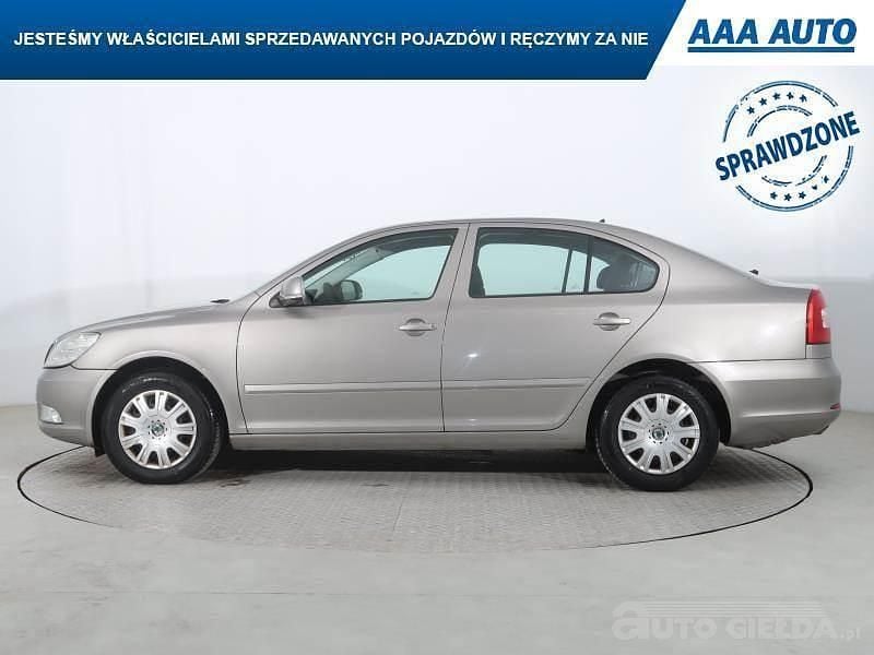 Używany Skoda Octavia 2010 Beżowy