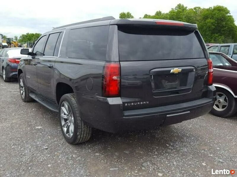 Używany Chevrolet Suburban 2017 Czarny SUV