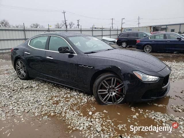 Używany 2017 Maserati Ghibli Coupe | 32 000 zł - Obraz 1/4