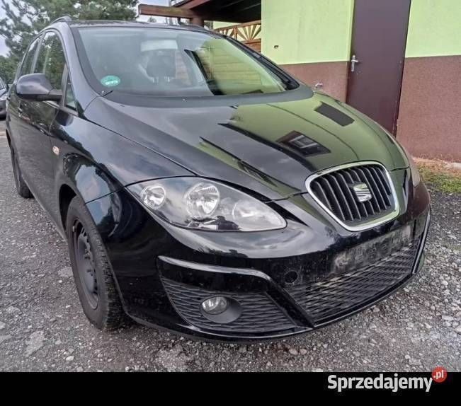 Używany 2013 Seat Altea XL Minivan | 19 900 zł (Uczciwa cena) - Obraz 1/4