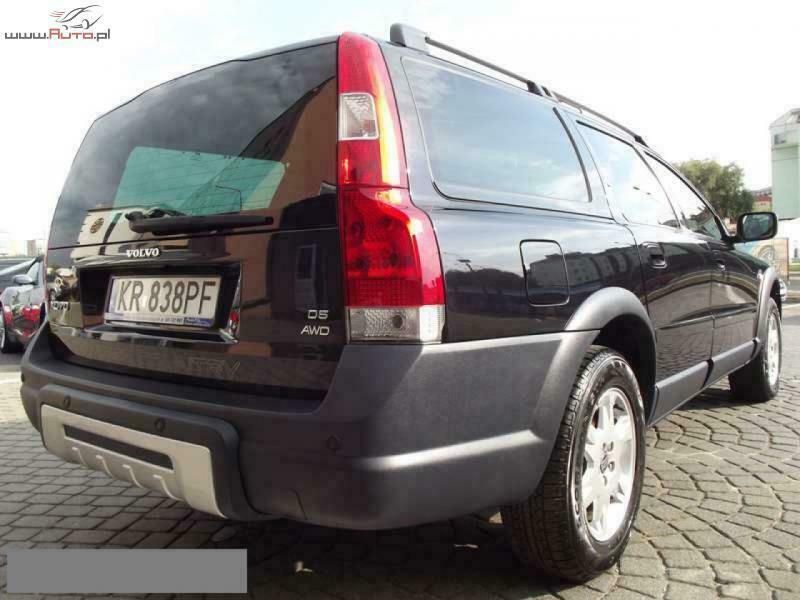 Używany Volvo XC70 185 KM (136 kW) 2005 Czarny (metalik) SUV