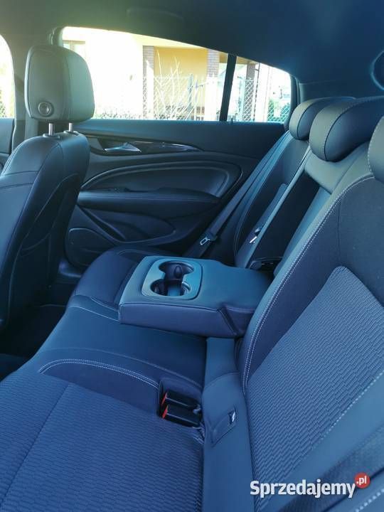 Używany Opel Insignia Sport 170 KM (125 kW) 2017 Czarny Sedan/Limuzyna