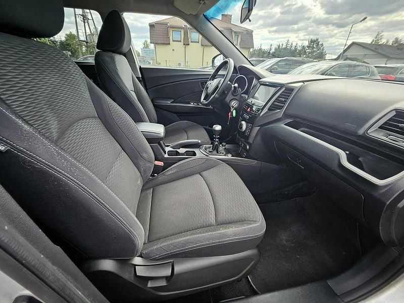 Używany Ssangyong (KGM) XLV 115 KM (84 kW) 2018 Srebrny (metalik) SUV