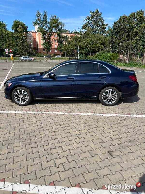 Używany 2015 Mercedes C300 | 72 000 zł - Obraz 1/4