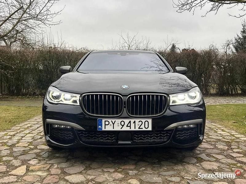 Czarny Używany 2018 BMW M760 M Sport Sedan/Limuzyna | 299 000 zł - Obraz 1/4