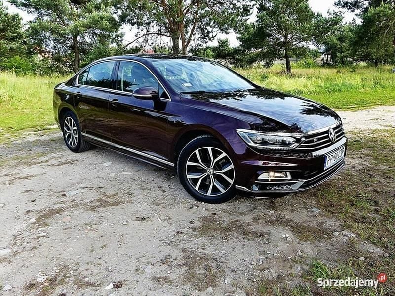 Używany VW Passat R-line 180 KM (132 kW) 2016 Bordowy Sedan/Limuzyna