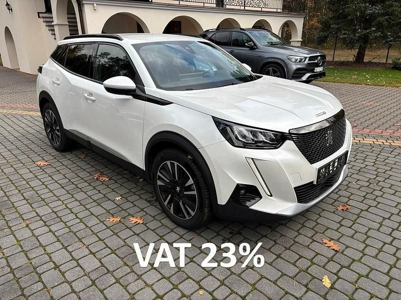 Biały Używany 2020 Peugeot 2008 SUV | 61 000 zł (Dość drogi) - Obraz 1/4