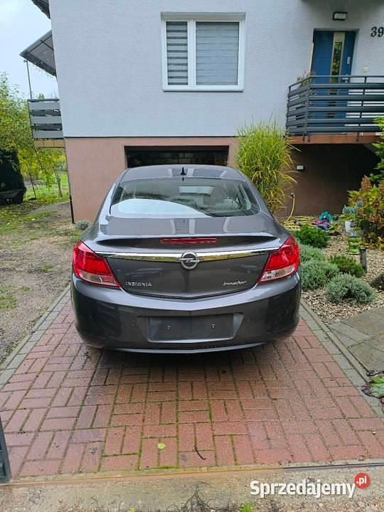 Używany Opel Insignia 2011 Grafitowy Sedan/Limuzyna