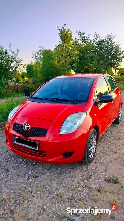 Czerwony Używany 2008 Toyota Yaris Sedan/Limuzyna | 11 800 zł (Uczciwa cena) - Obraz 1/4