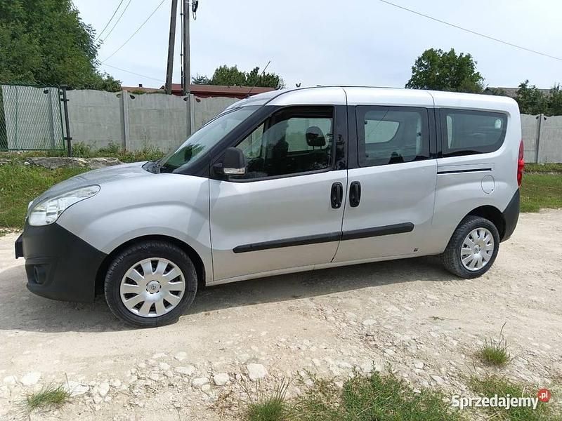 Używany 2015 Opel Combo Minivan | 24 500 zł (Drogi) - Obraz 1/4