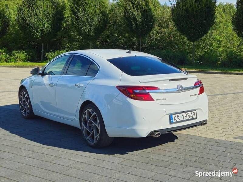 Używany Opel Insignia 2013 Biały Hatchback
