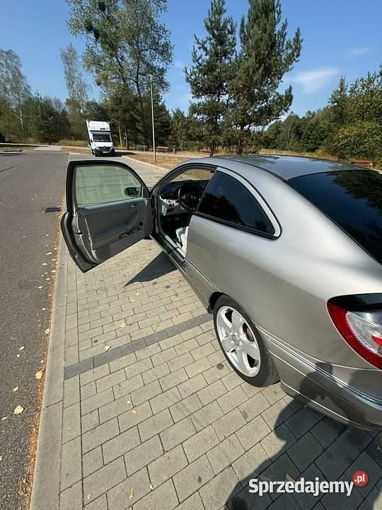 Używany Mercedes C180 2004
