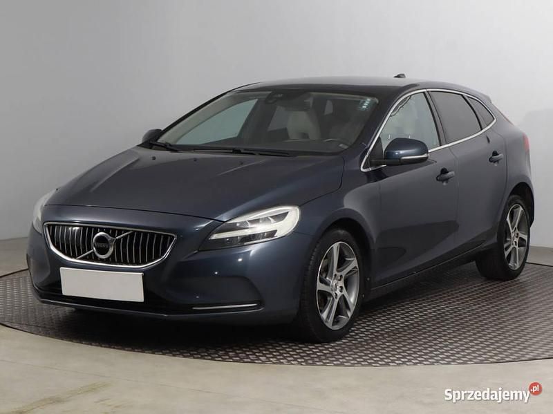 Używany Volvo V40 2016 Szary Hatchback