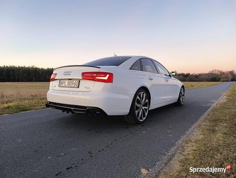 Używany Audi A6 Comfort 2014 Biały Sedan/Limuzyna