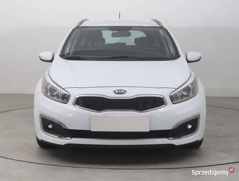 Używany Kia Ceed 2016 Biały Hatchback