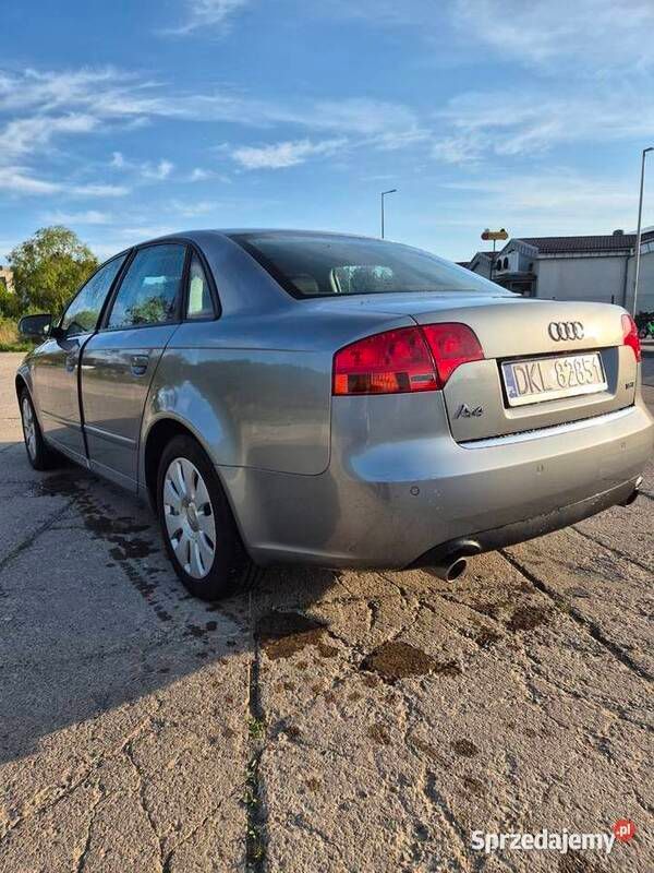 Srebrny Używany 2005 Audi A4 Sedan/Limuzyna | 22 500 zł (Uczciwa cena) - Obraz 1/4