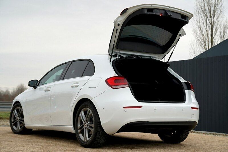 Używany Mercedes A180 116 KM (85 kW) 2020 Biały (metalik) Hatchback