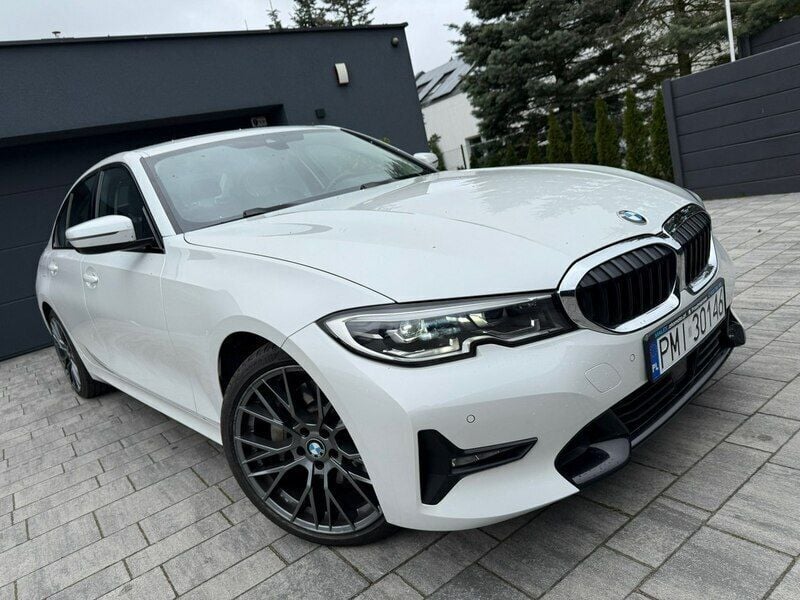 Biały Używany 2019 BMW 330 Sedan/Limuzyna | 104 999 zł (Super Cena) - Obraz 1/4