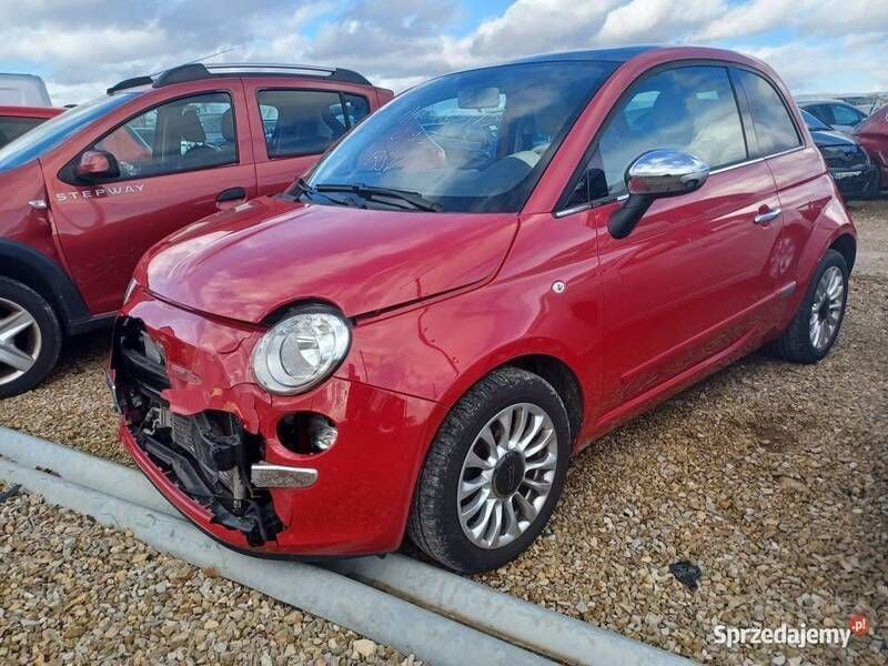 Czerwony Używany 2013 Fiat 500 Lounge | 13 800 zł - Obraz 1/4